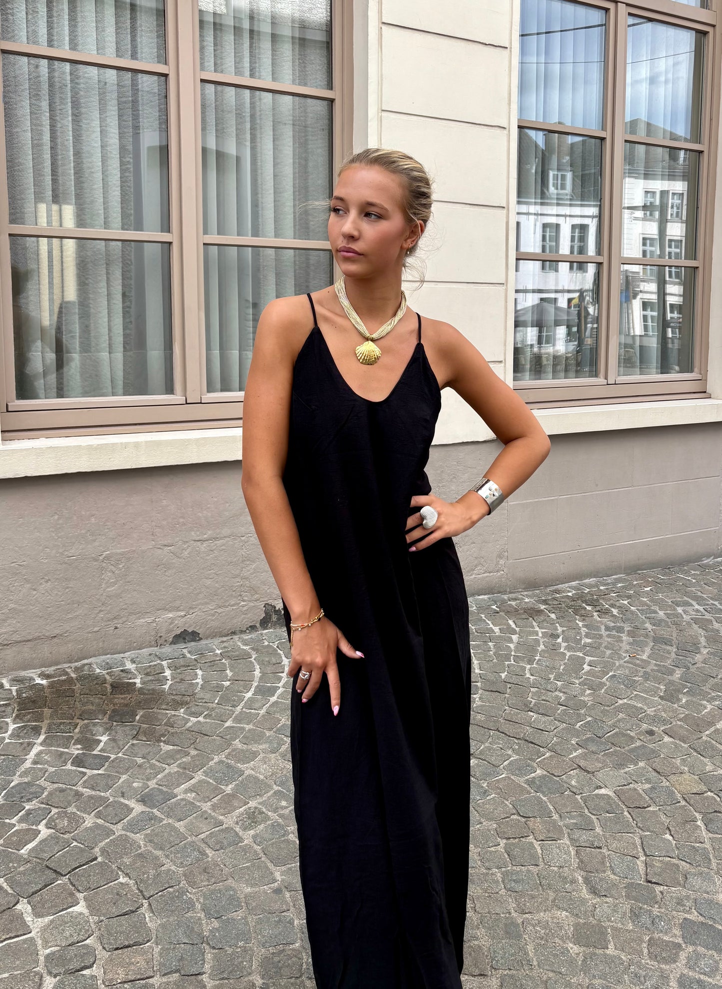 Robe noire - SONIA