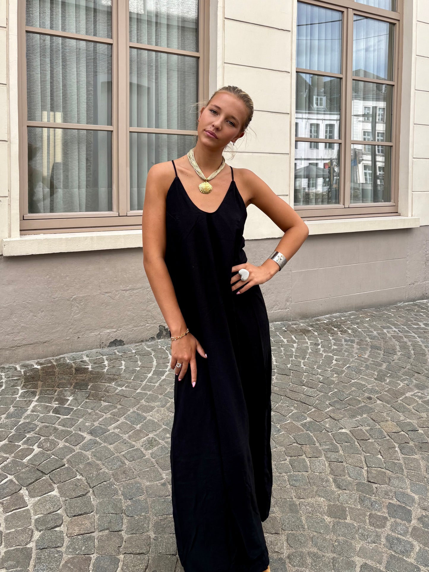 Robe noire - SONIA