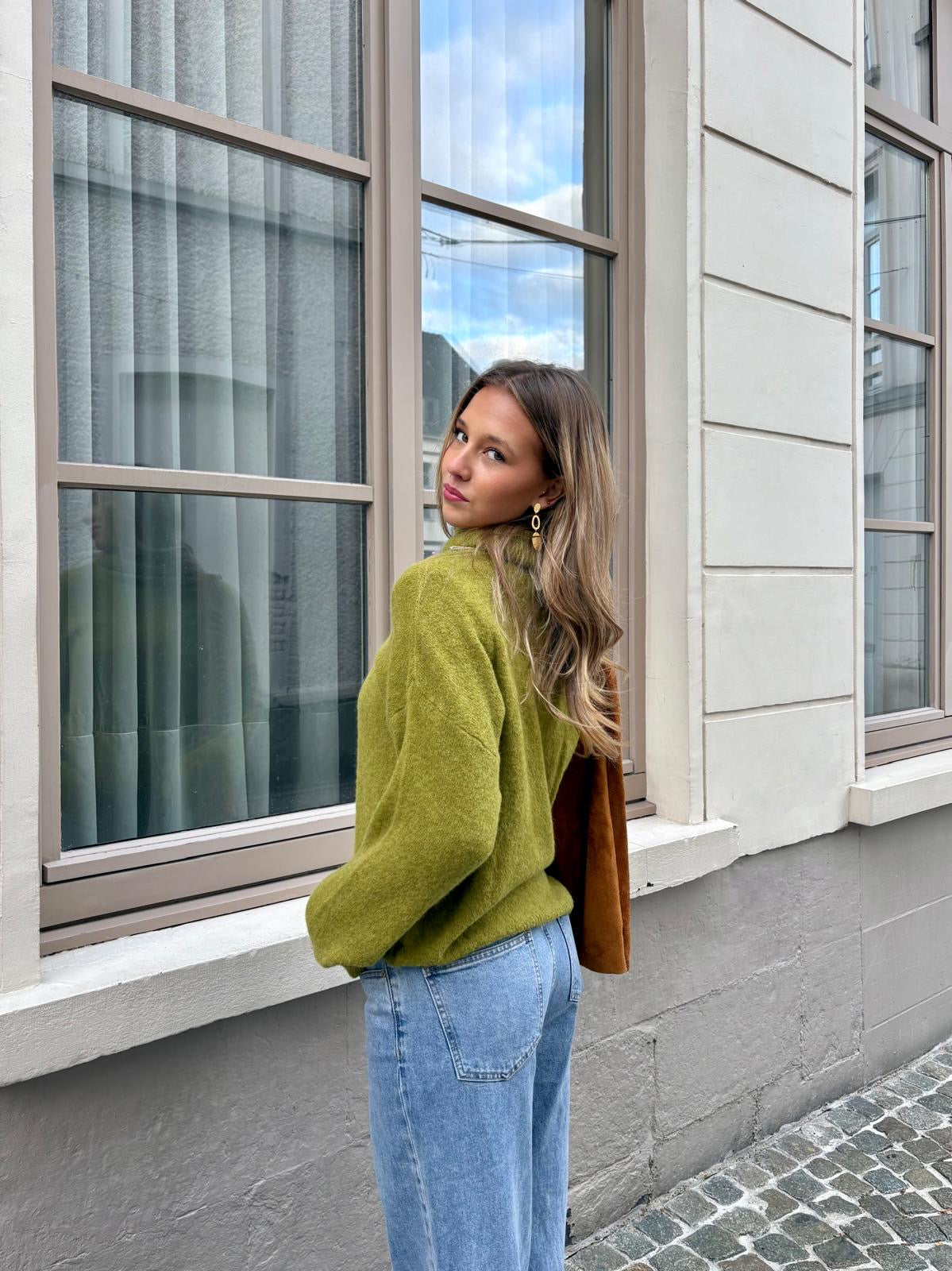 Col roulé vert - DONA