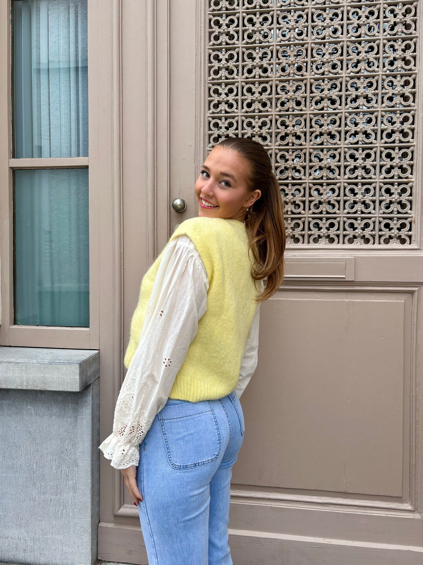 Pull jaune - LOLA