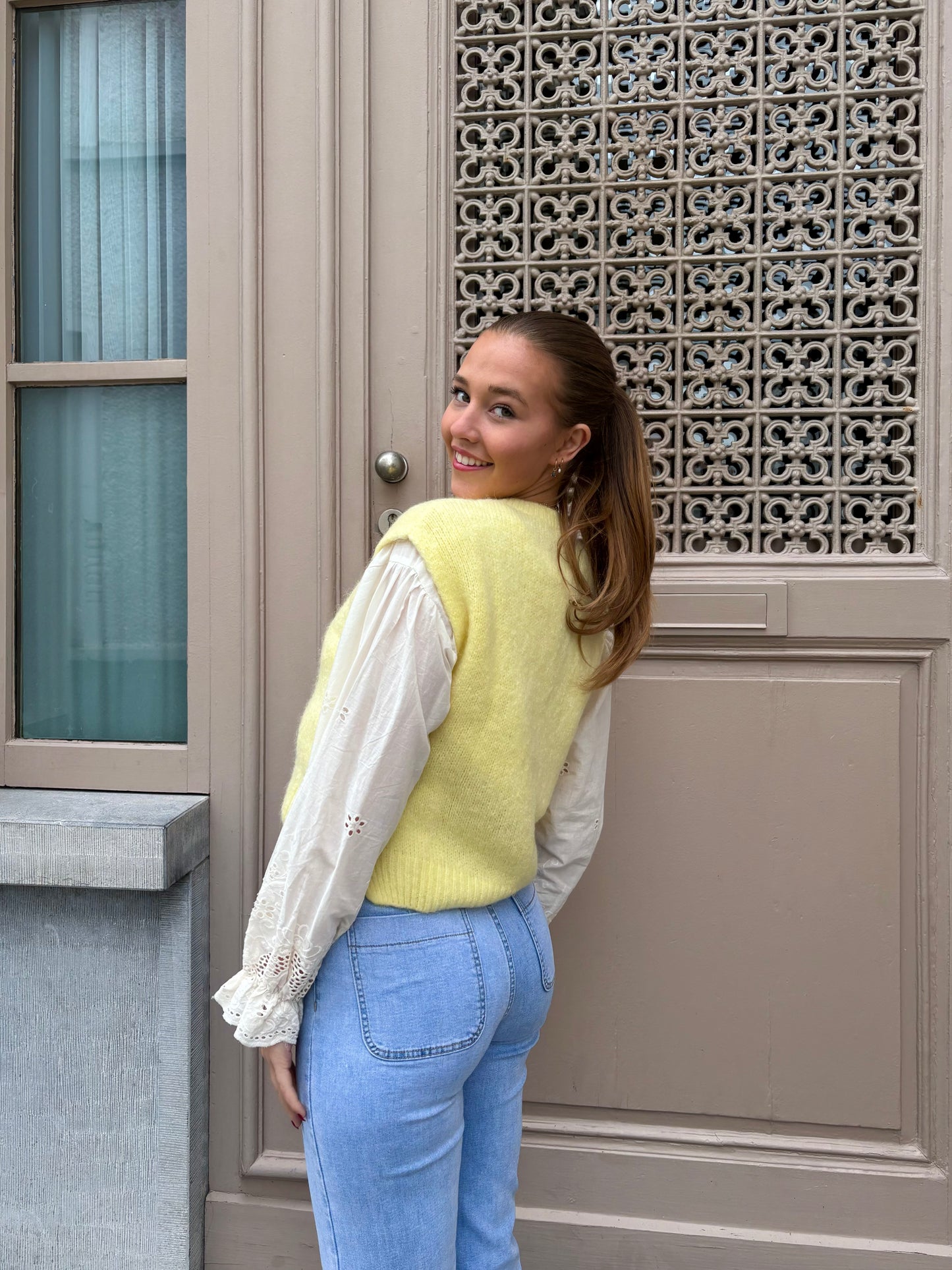 Pull jaune - LOLA