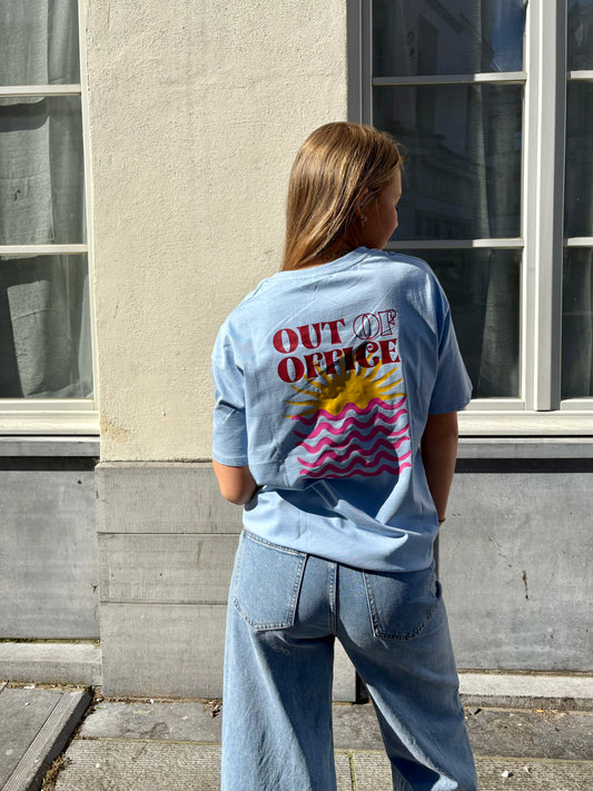 T-shirt - OUT OF OFFICE