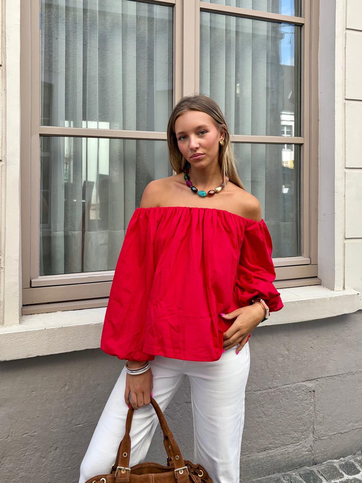 Haut rouge - CLARA
