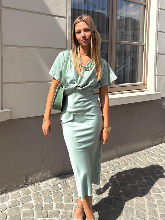 Robe - ANIA