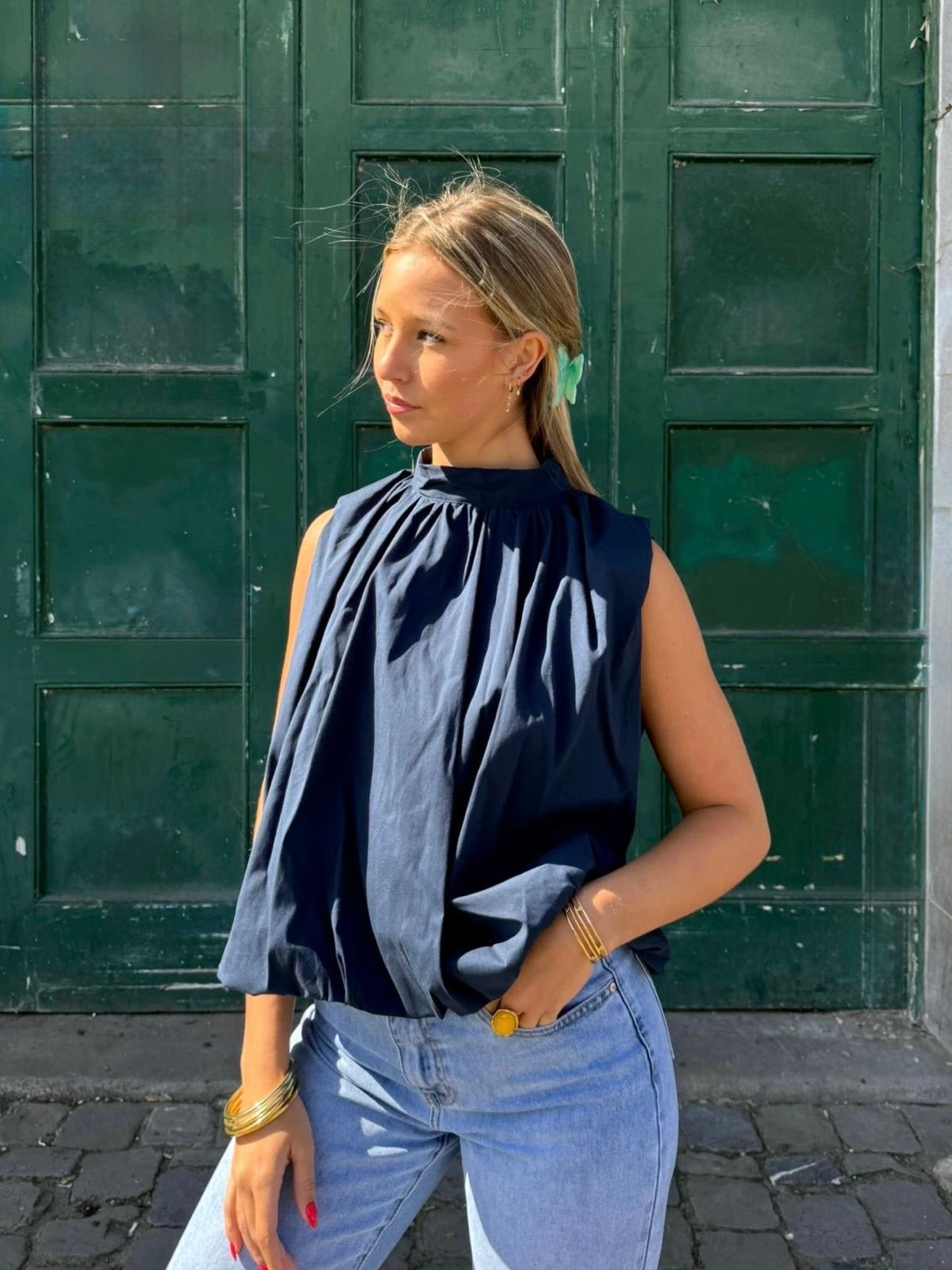 Haut bleu marine